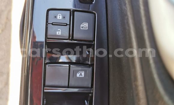 Acheter Occasion Voiture Toyota Corolla Blanc à Maseru, Maseru Acheter Occasion Voiture Toyota Corolla Blanc à Maseru, Maseru