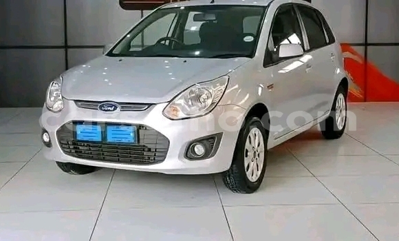 اشتري مستعمل Ford Fiesta Silver سيارة في Maseru في Maseru