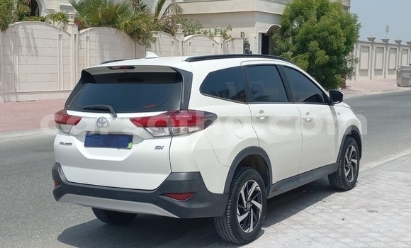 اشتري مستعمل Toyota Rush White سيارة في Maseru في Maseru اشتري مستعمل Toyota Rush White سيارة في Maseru في Maseru