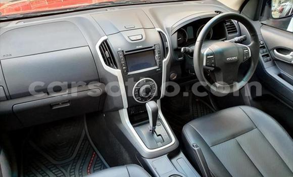 Sayi Na hannu Isuzu KB Red Mota in Maseru a Maseru Sayi Na hannu Isuzu KB Red Mota in Maseru a Maseru