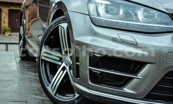 Sayi Na hannu Volkswagen Golf R Silver Mota in Maseru a Maseru Sayi Na hannu Volkswagen Golf R Silver Mota in Maseru a Maseru