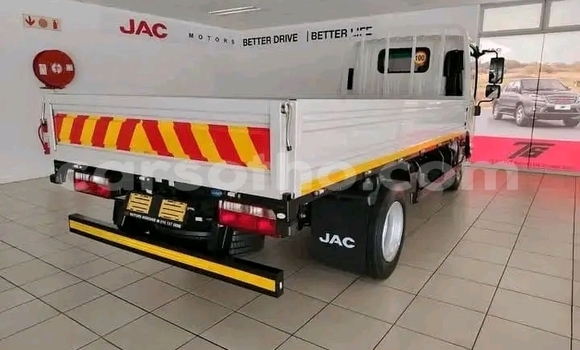 Acheter Occasion Voiture JAC M5 Blanc à Maseru, Maseru Acheter Occasion Voiture JAC M5 Blanc à Maseru, Maseru