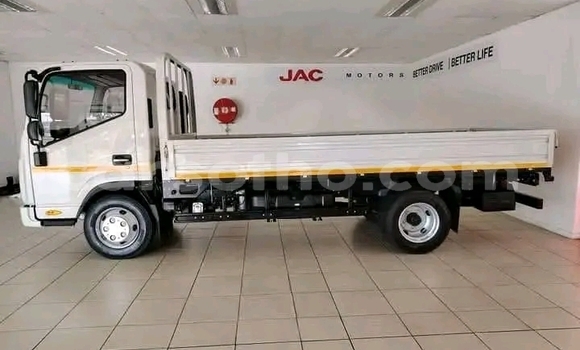Acheter Occasion Voiture JAC M5 Blanc à Maseru, Maseru Acheter Occasion Voiture JAC M5 Blanc à Maseru, Maseru
