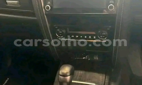 Sayi Na hannu Toyota Hilux Silver Mota in Maseru a Maseru Sayi Na hannu Toyota Hilux Silver Mota in Maseru a Maseru