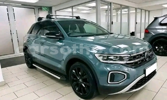 اشتري مستعمل Volkswagen T-Roc Green سيارة في Maseru في Maseru اشتري مستعمل Volkswagen T-Roc Green سيارة في Maseru في Maseru
