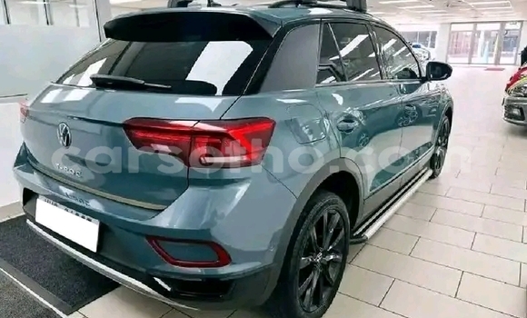 اشتري مستعمل Volkswagen T-Roc Green سيارة في Maseru في Maseru اشتري مستعمل Volkswagen T-Roc Green سيارة في Maseru في Maseru
