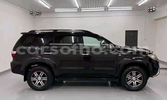 اشتري مستعمل Toyota Fortuner Silver سيارة في Maseru في Maseru اشتري مستعمل Toyota Fortuner Silver سيارة في Maseru في Maseru