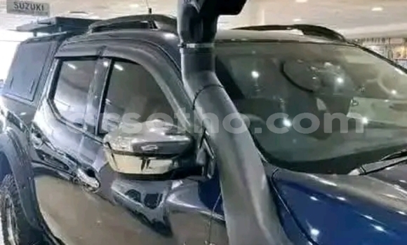 Sayi Na hannu Nissan Navara Blue Mota in Maseru a Maseru Sayi Na hannu Nissan Navara Blue Mota in Maseru a Maseru