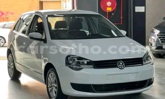 Acheter Occasion Voiture Volkswagen Polo Blanc à Maseru, Maseru Acheter Occasion Voiture Volkswagen Polo Blanc à Maseru, Maseru