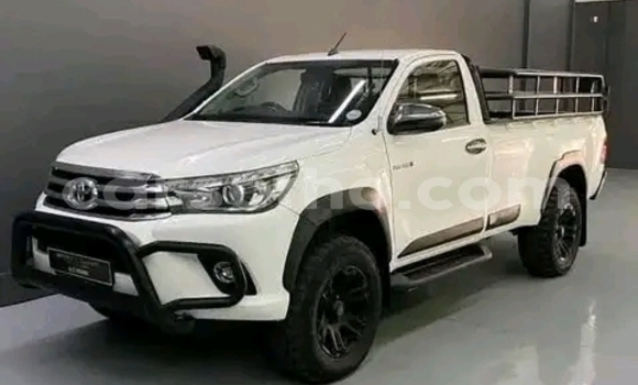 اشتري مستعمل Toyota Hilux White سيارة في Maseru في Maseru اشتري مستعمل Toyota Hilux White سيارة في Maseru في Maseru
