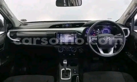 اشتري مستعمل Toyota Hilux White سيارة في Maseru في Maseru اشتري مستعمل Toyota Hilux White سيارة في Maseru في Maseru