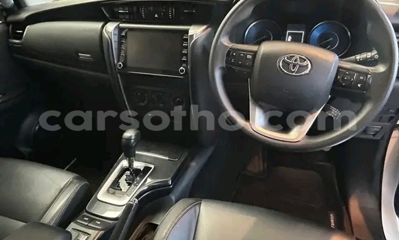 Buy Used Toyota Fortuner White Car in Maseru in Maseru Buy Used Toyota Fortuner White Car in Maseru in Maseru