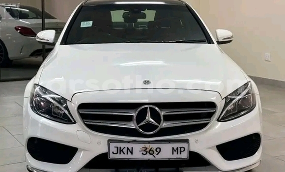 Buy Used Mercedes-Benz 200 White Car in Maseru in Maseru Buy Used Mercedes-Benz 200 White Car in Maseru in Maseru