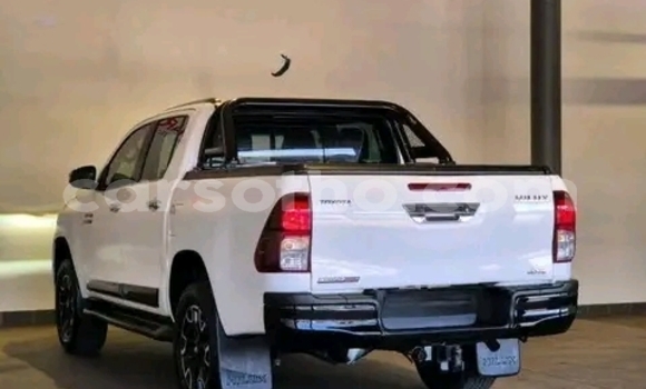 Buy Used Toyota Hilux White Car in Maseru in Maseru Buy Used Toyota Hilux White Car in Maseru in Maseru