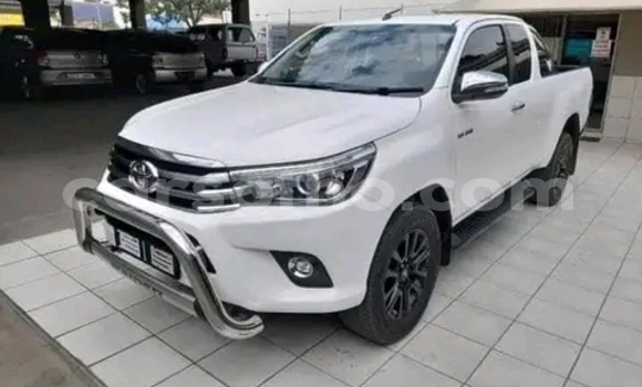 Buy Used Toyota Hilux White Car in Maseru in Maseru Buy Used Toyota Hilux White Car in Maseru in Maseru