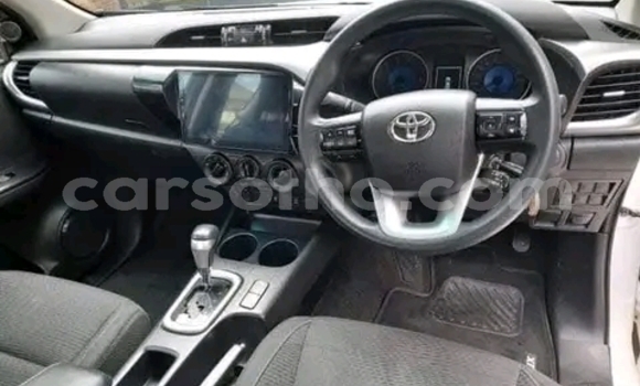 Buy Used Toyota Hilux White Car in Maseru in Maseru Buy Used Toyota Hilux White Car in Maseru in Maseru