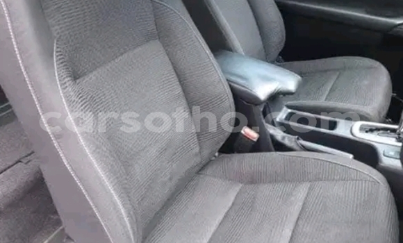 Buy Used Toyota Hilux White Car in Maseru in Maseru Buy Used Toyota Hilux White Car in Maseru in Maseru