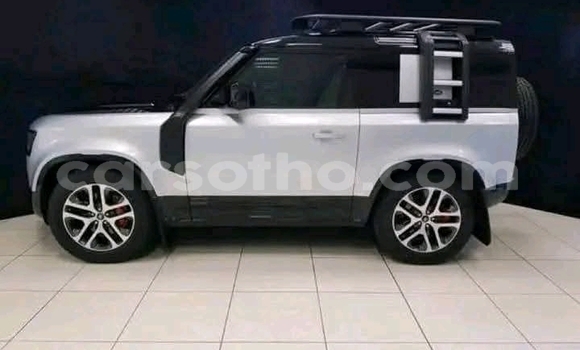 Buy Used Land Rover Defender Silver Car in Maseru in Maseru Buy Used Land Rover Defender Silver Car in Maseru in Maseru