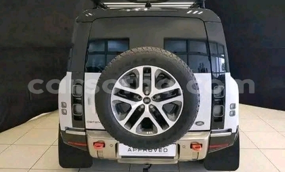 Buy Used Land Rover Defender Silver Car in Maseru in Maseru Buy Used Land Rover Defender Silver Car in Maseru in Maseru