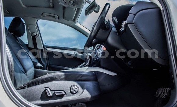 Acheter Occasion Voiture Audi A4 Blanc à Thaba–Tseka, Mafeteng Acheter Occasion Voiture Audi A4 Blanc à Thaba–Tseka, Mafeteng