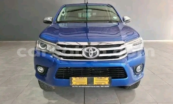 Sayi Na hannu Toyota Hilux Blue Mota in Maseru a Maseru