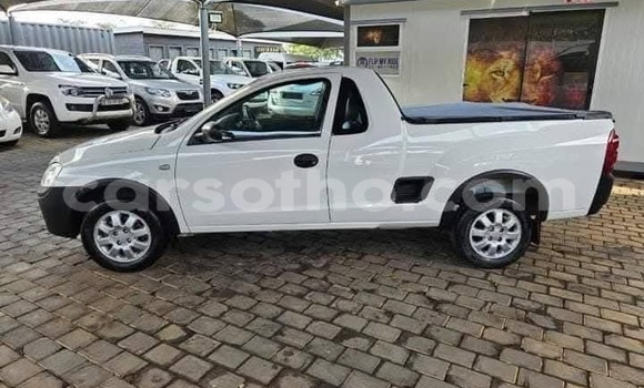 Buy Used Opel Corsa White Car in Mafeteng in Mafeteng Buy Used Opel Corsa White Car in Mafeteng in Mafeteng