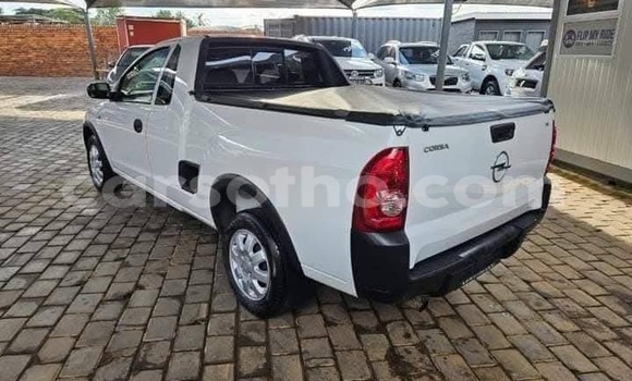 Buy Used Opel Corsa White Car in Mafeteng in Mafeteng Buy Used Opel Corsa White Car in Mafeteng in Mafeteng