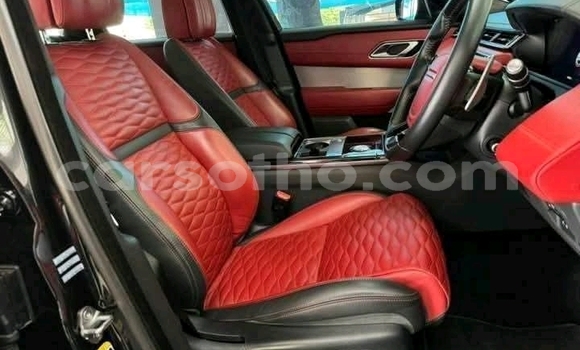 Buy Used Land Rover Defender Black Car in Maseru in Maseru Buy Used Land Rover Defender Black Car in Maseru in Maseru