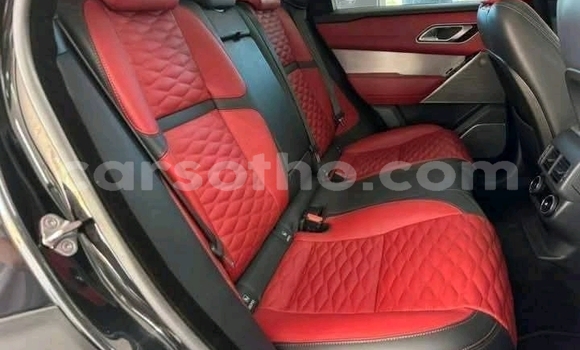 Buy Used Land Rover Defender Black Car in Maseru in Maseru Buy Used Land Rover Defender Black Car in Maseru in Maseru