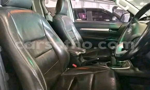 Acheter Occasion Voiture Toyota Hilux Blanc à Maseru, Maseru Acheter Occasion Voiture Toyota Hilux Blanc à Maseru, Maseru