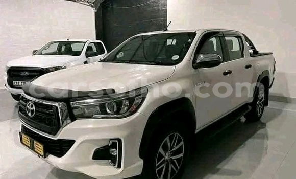 اشتري مستعمل Toyota Hilux White سيارة في Maseru في Maseru اشتري مستعمل Toyota Hilux White سيارة في Maseru في Maseru