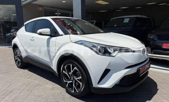Sayi Na hannu Toyota C-HR White Mota in Maseru a Maseru Sayi Na hannu Toyota C-HR White Mota in Maseru a Maseru