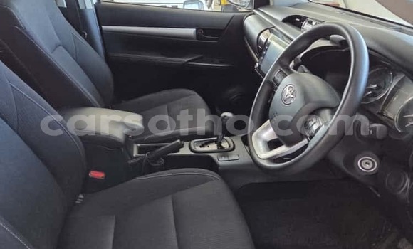 Buy Used Toyota Hilux White Car in Mokhotlong in Berea Buy Used Toyota Hilux White Car in Mokhotlong in Berea