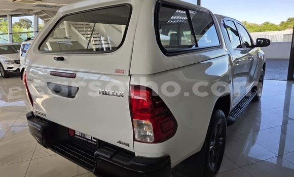 Buy Used Toyota Hilux White Car in Mokhotlong in Berea Buy Used Toyota Hilux White Car in Mokhotlong in Berea