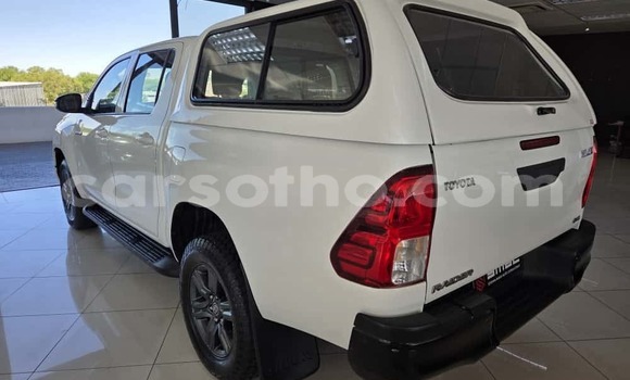 Buy Used Toyota Hilux White Car in Mokhotlong in Berea Buy Used Toyota Hilux White Car in Mokhotlong in Berea