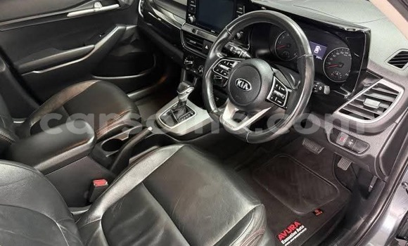 Buy Used Kia Sportage Silver Car in Maseru in Maseru Buy Used Kia Sportage Silver Car in Maseru in Maseru