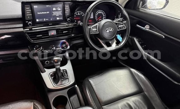 Buy Used Kia Sportage Silver Car in Maseru in Maseru Buy Used Kia Sportage Silver Car in Maseru in Maseru