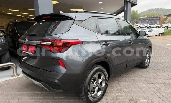 Buy Used Kia Sportage Silver Car in Maseru in Maseru Buy Used Kia Sportage Silver Car in Maseru in Maseru