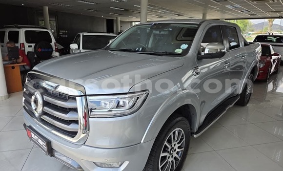 اشتري مستعمل GMC Sierra Silver سيارة في Maseru في Maseru
