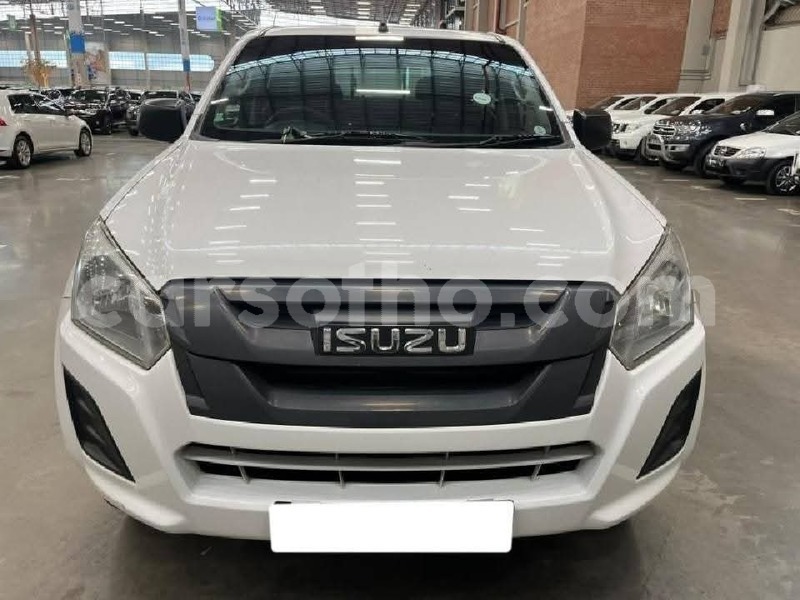 Big with watermark isuzu d max leribe peka 30518