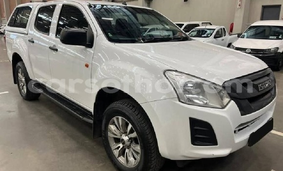 Buy Used Isuzu DโMAX White Car in Peka in Leribe Buy Used Isuzu DโMAX White Car in Peka in Leribe