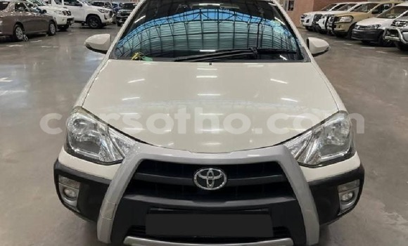 Acheter Occasion Voiture Toyota Etios Blanc à Maseru, Maseru