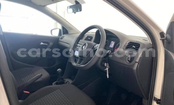 Buy Used Volkswagen Polo White Car in Quthing in Butha-Buthe Buy Used Volkswagen Polo White Car in Quthing in Butha-Buthe