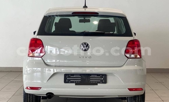 Buy Used Volkswagen Polo White Car in Quthing in Butha-Buthe Buy Used Volkswagen Polo White Car in Quthing in Butha-Buthe