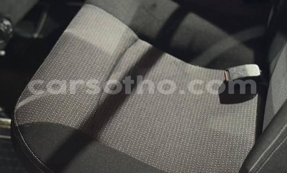 Buy Used Volkswagen Golf White Car in Maputsoe in Leribe Buy Used Volkswagen Golf White Car in Maputsoe in Leribe