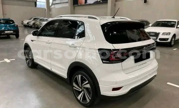 Buy Used Volkswagen Tiguan White Car in Mokhotlong in Berea Buy Used Volkswagen Tiguan White Car in Mokhotlong in Berea