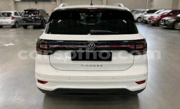 Buy Used Volkswagen Tiguan White Car in Mokhotlong in Berea Buy Used Volkswagen Tiguan White Car in Mokhotlong in Berea