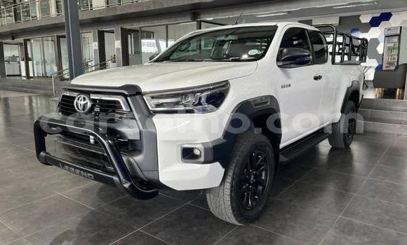 Buy Used Toyota Hilux White Car in Maseru in Maseru Buy Used Toyota Hilux White Car in Maseru in Maseru