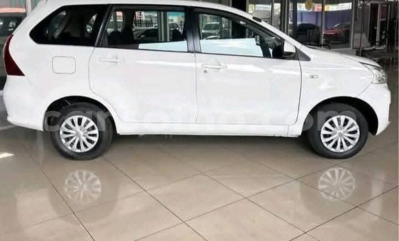Buy Used Toyota Avanza White Car in Maseru in Maseru Buy Used Toyota Avanza White Car in Maseru in Maseru