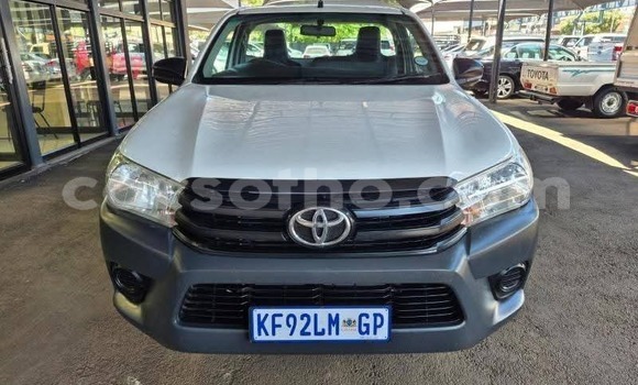 Buy Used Toyota Hilux White Car in Mafeteng in Mafeteng Buy Used Toyota Hilux White Car in Mafeteng in Mafeteng